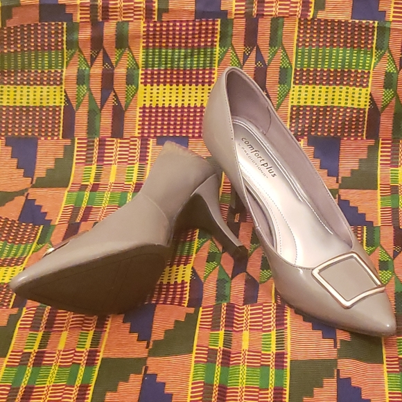 NEW: Women's shoes - Picture 8 of 12